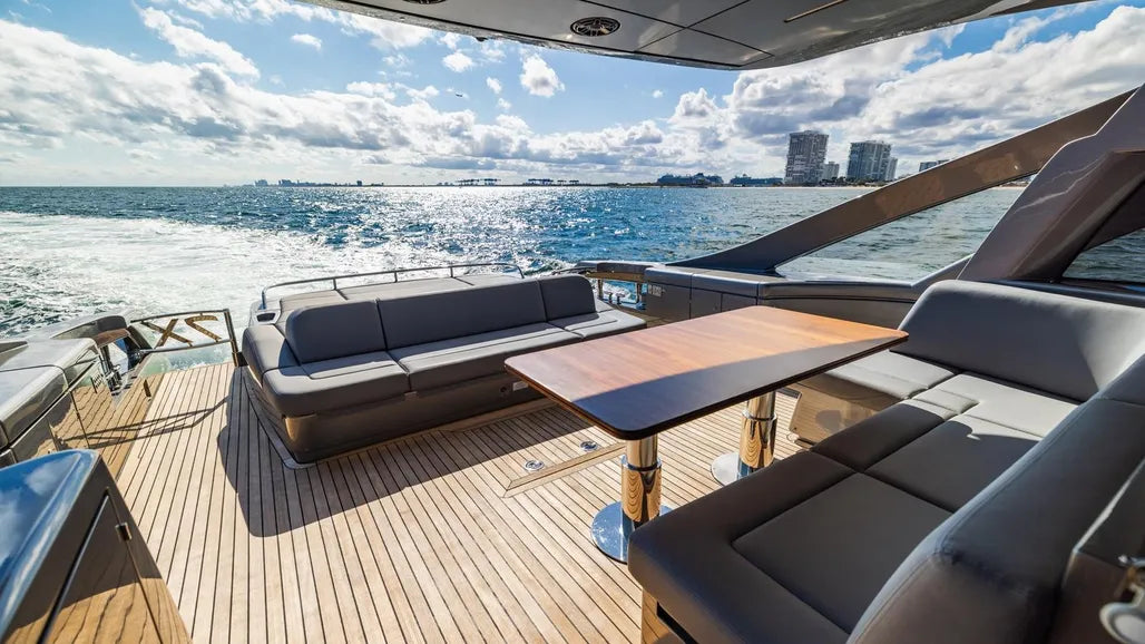 PERSHING 70