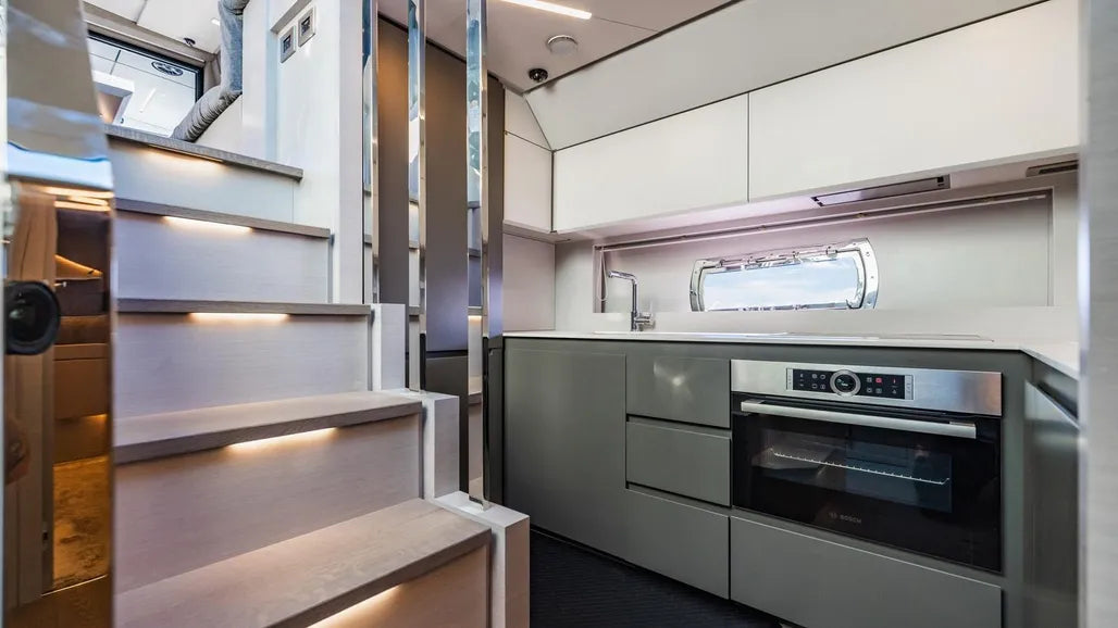 PERSHING 70