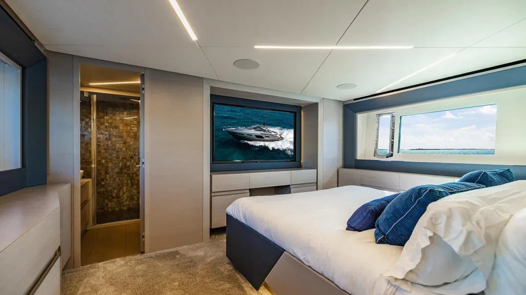 PERSHING 70